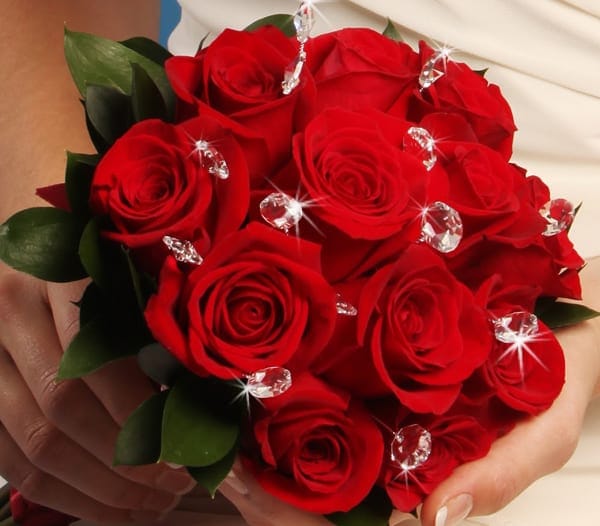 Hoa tặng sinh nhật đẹp và ý nghĩa – Hoa hồng tươi thắm