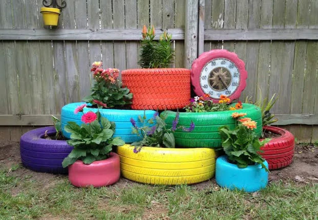 Ý tưởng F5 sân vườn thêm đẹp bằng đồ tái chế